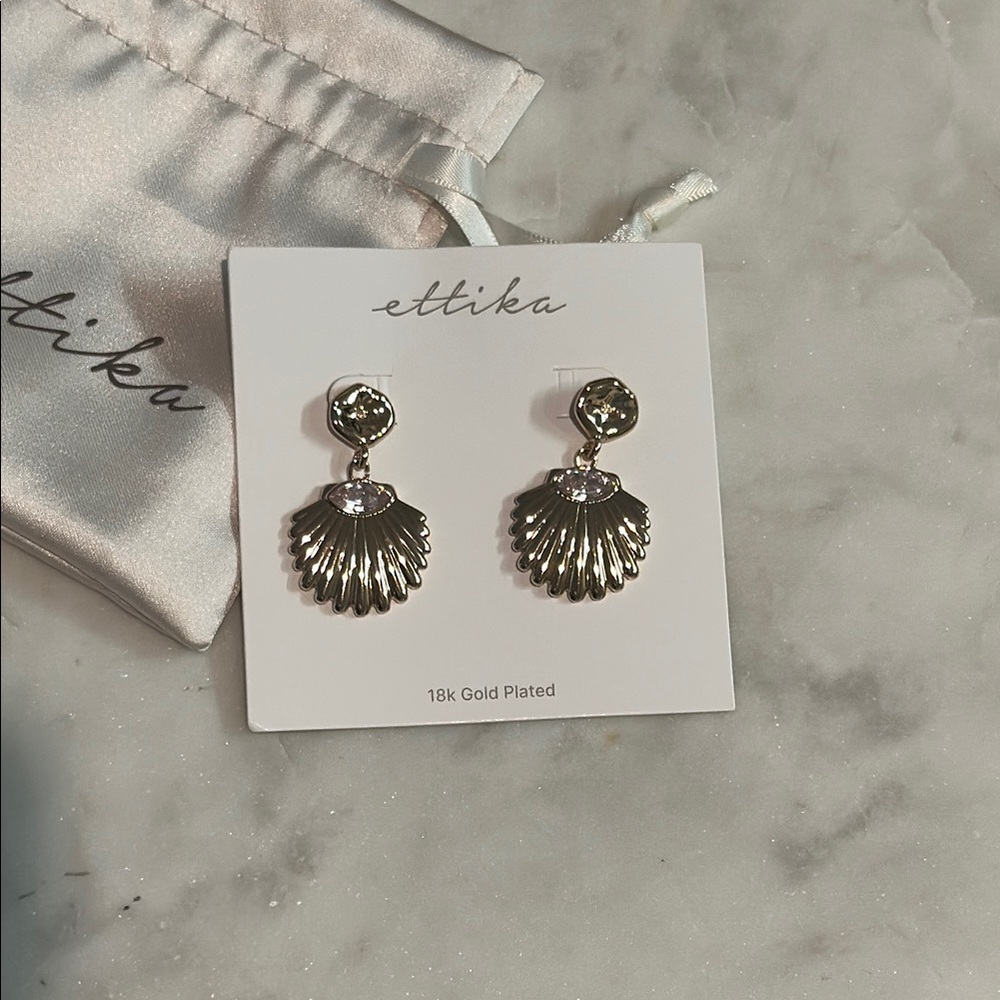Ettika Santorini Shell Drop Earrings 18k Gold Plated
